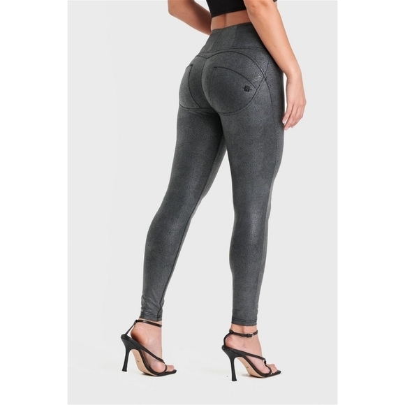 Freddy Pant Womens 4 Small Black WR UP Snake Booty Lifting Legging Skinny Low - Picture 1 of 14